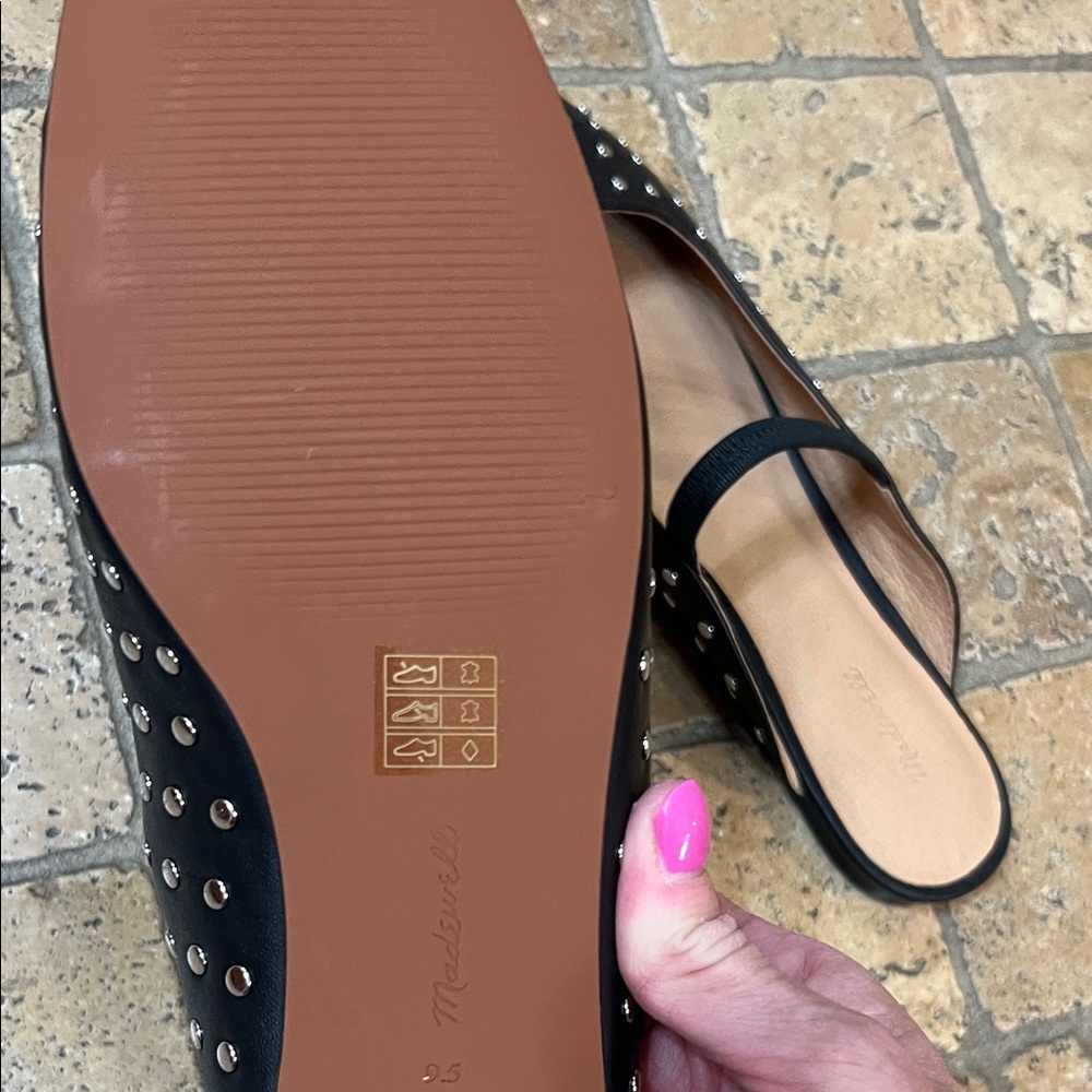 Madewell Black Studded Flats new in box - Picture 4 of 4